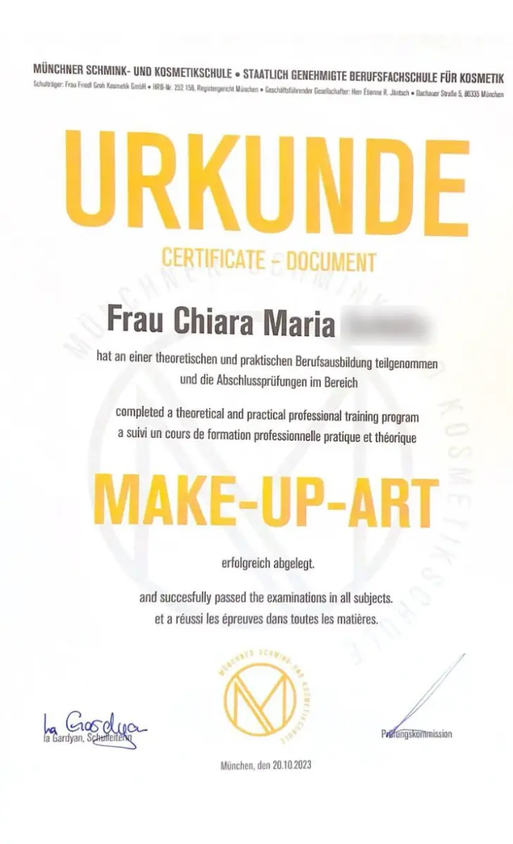 Urkunde für Chiara zur erfolgreich abgeschlossenen Ausbildung im Bereich Visagistik, ergänzt ihr Angebot an ganzheitlichen Behandlungen bei Seelenwellness in Maxvorstadt