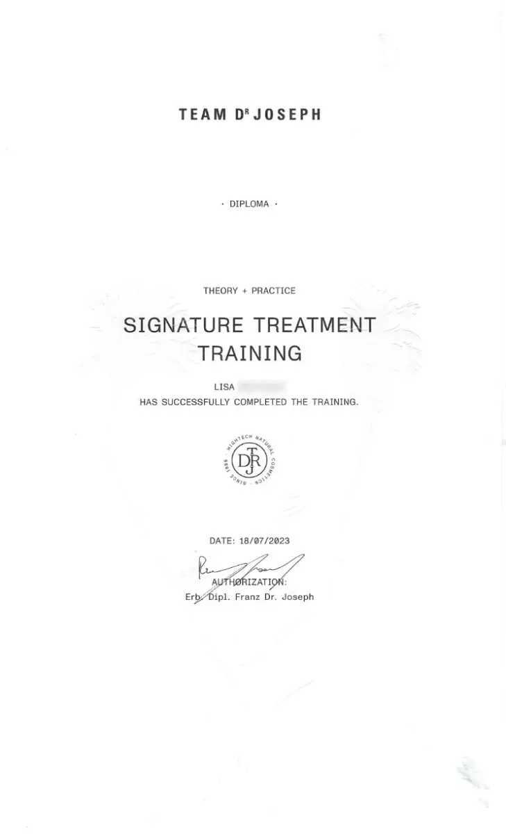 Zertifikat für Lisa im Bereich Signature Treatment Training, professionelle Schulung in ganzheitlichen Kosmetik- und Behandlungsmethoden bei Seelenwellness München